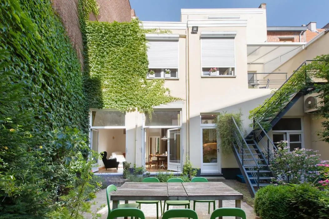 Pauline Loveling Apartment With Quiet Garden And 2 Bathrooms Antwerp Belgium