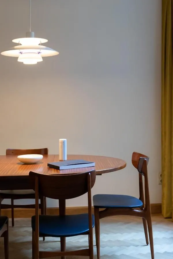 Pauline Loveling Apartment With Quiet Garden And 2 Bathrooms Antwerpen